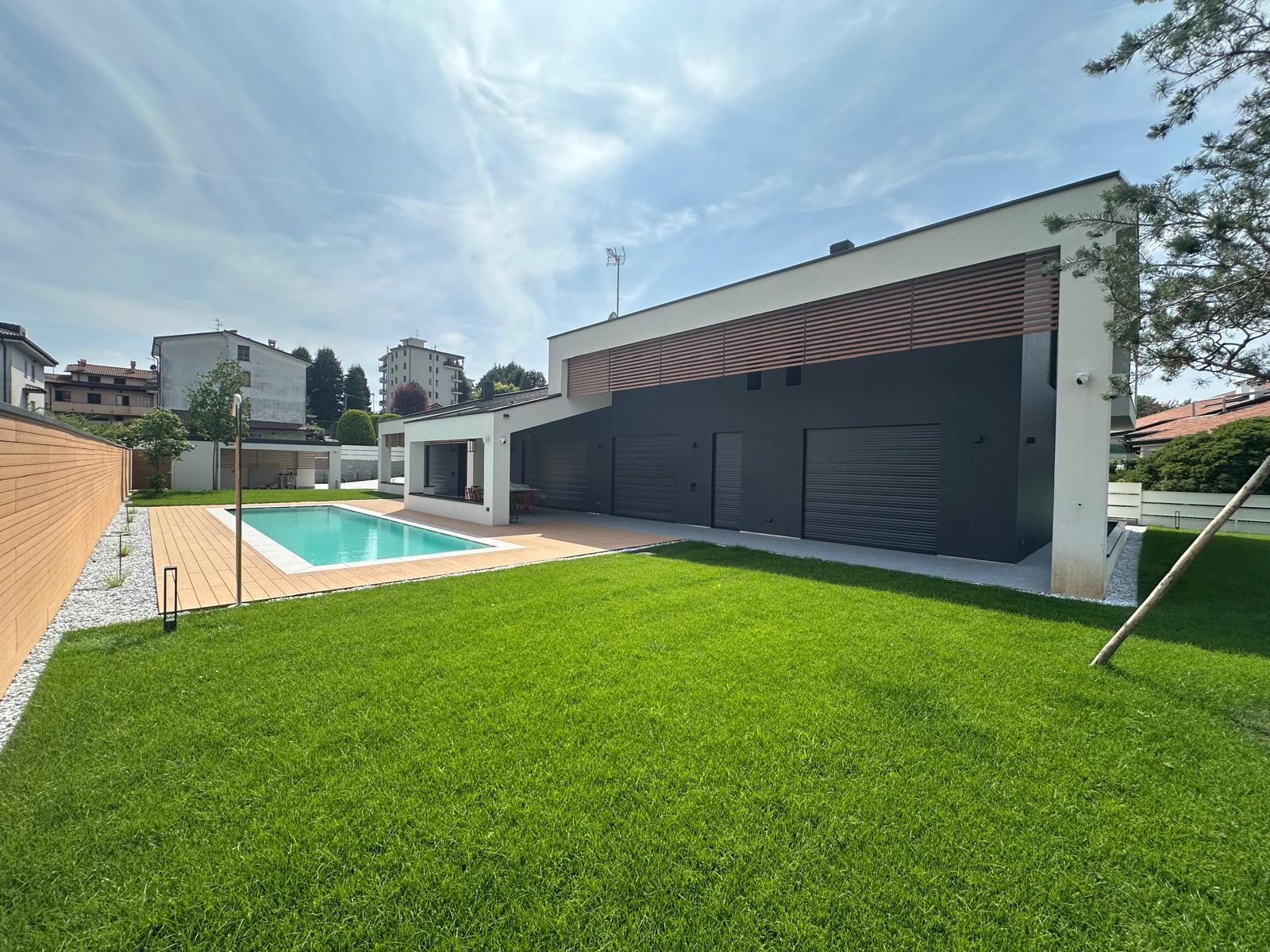 PHOTO 2025 06 18 16 41 25 12